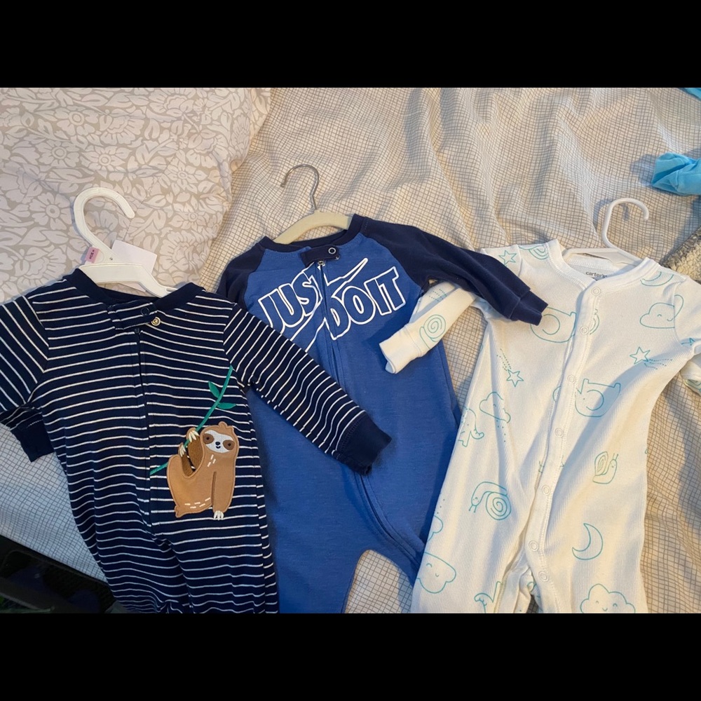 Baby boy footed pajamas size 9 month